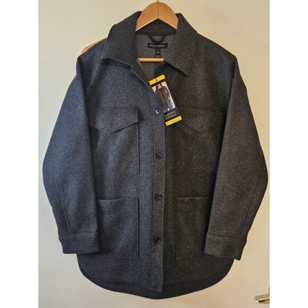 Banana Republic Structured 4‎ Pocket Button Shacket, Gray, Small